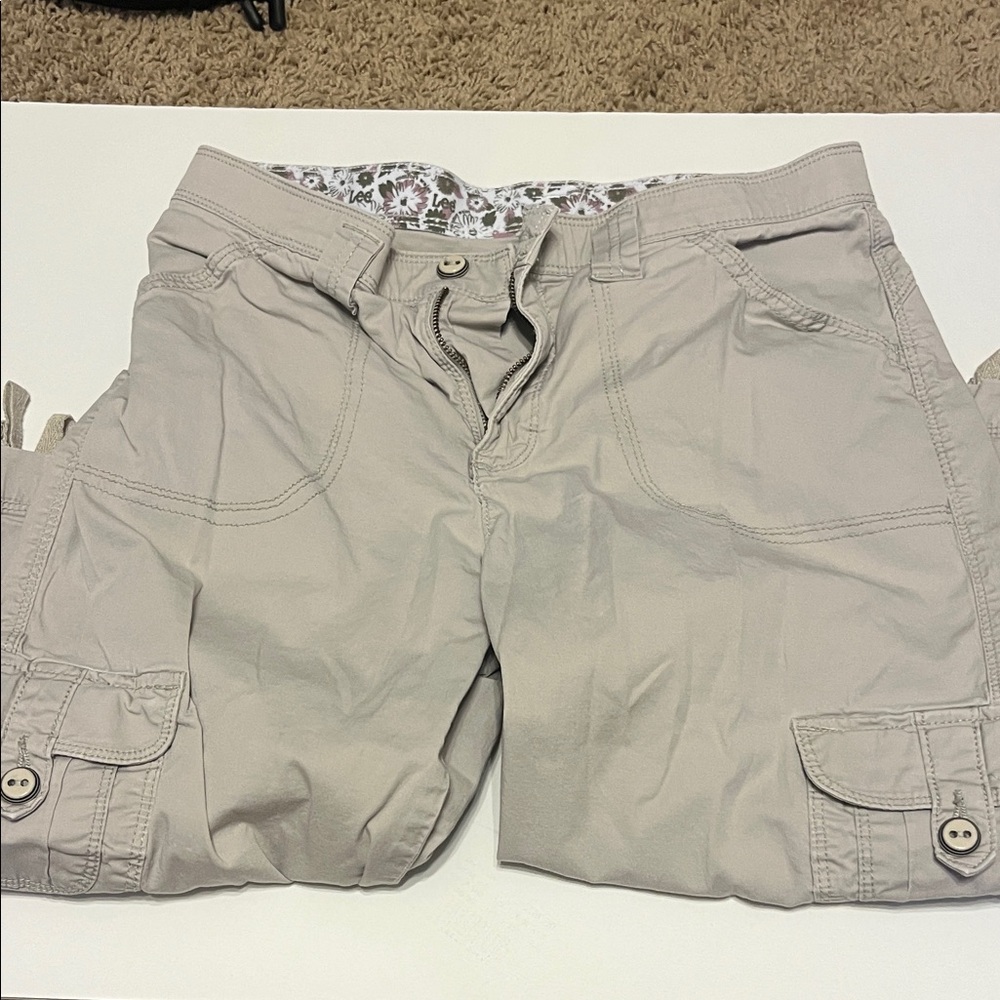 Lee Women's Tan Capris